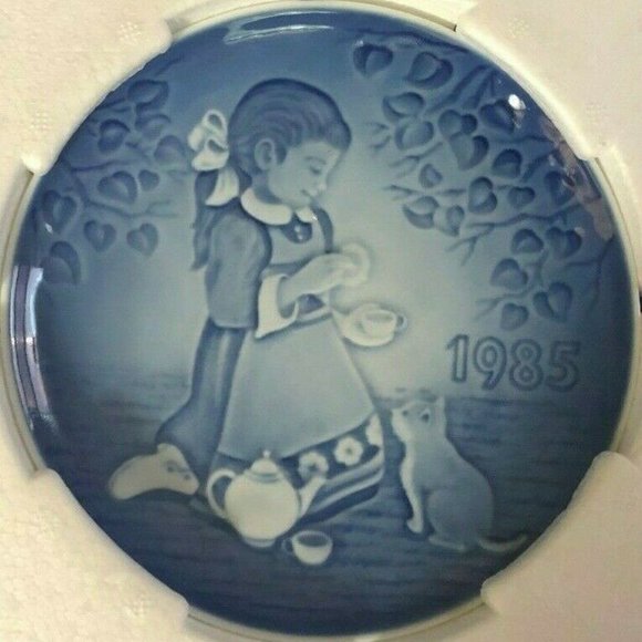 Antique Children's Day Plate by Bing & Grondahl "The Magical Tea Party" 1985 NEW - Picture 1 of 3